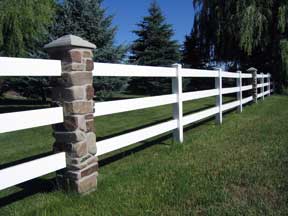Pillar with 3 Rail Ranch Fence
